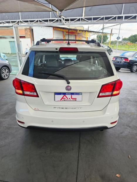 FIAT Freemont 2.4 16V 4P PRECISION AUTOM�TICO 7 LUGARES, Foto 4