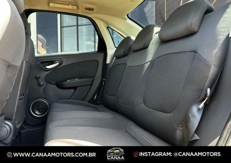 FIAT Grand Siena 1.4 4P EVO ATTRACTIVE FLEX, Foto 9 FIAT Grand Siena 1.4 4P EVO ATTRACTIVE FLEX, Foto 9