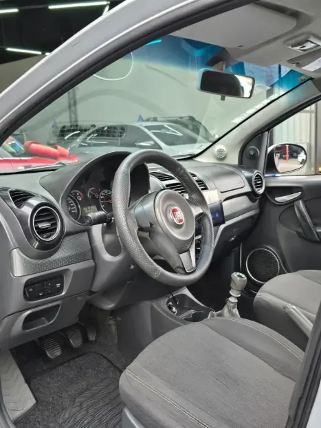 FIAT Grand Siena 1.4 4P EVO ATTRACTIVE FLEX, Foto 9
