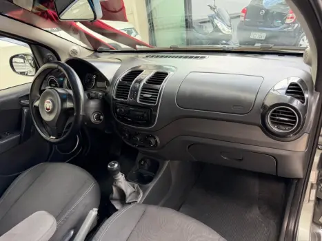 FIAT Grand Siena 1.4 4P EVO ATTRACTIVE FLEX, Foto 5