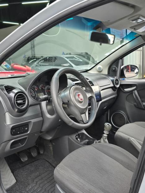 FIAT Grand Siena 1.4 4P EVO ATTRACTIVE FLEX, Foto 9