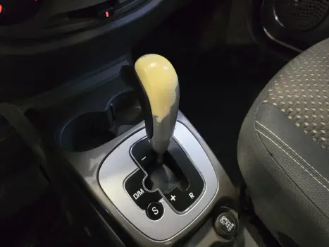 FIAT Grand Siena 1.6 16V 4P FLEX ESSENCE DUALOGIC AUTOMATIZADO, Foto 9