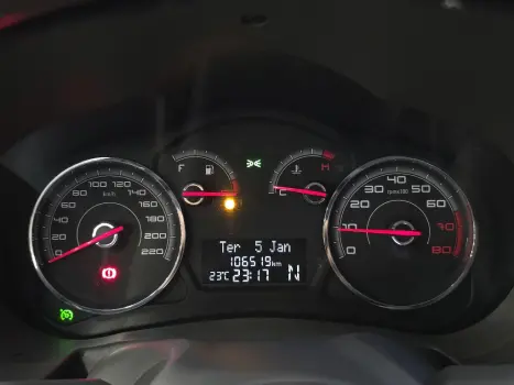 FIAT Grand Siena 1.6 16V 4P FLEX ESSENCE DUALOGIC AUTOMATIZADO, Foto 12