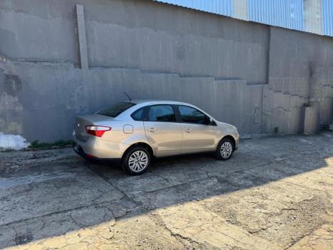 FIAT Grand Siena 1.6 16V 4P ESSENCE FLEX, Foto 2