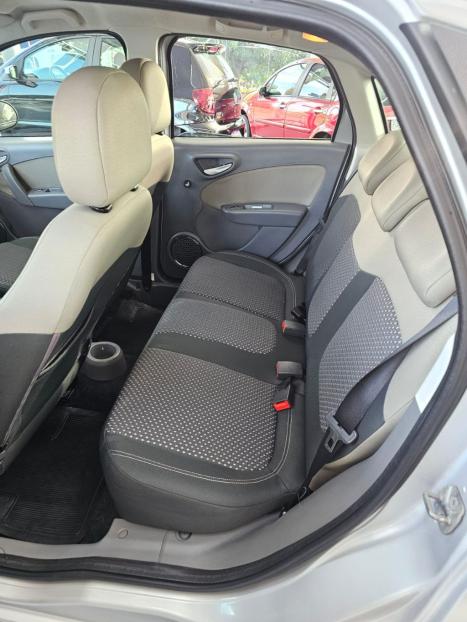 FIAT Grand Siena 1.6 16V 4P FLEX ESSENCE DUALOGIC AUTOMATIZADO, Foto 9