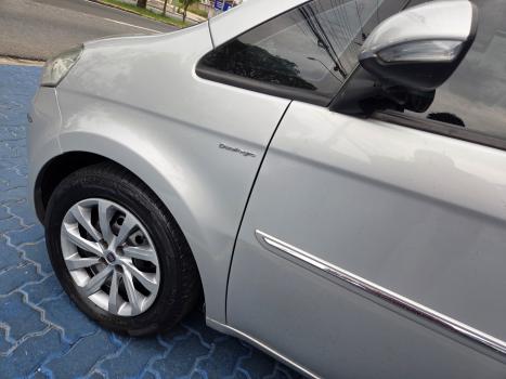 FIAT Idea 1.6 16V 4P FLEX ESSENCE DUALOGIC AUTOMATIZADO, Foto 6
