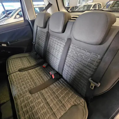 FIAT Idea 1.8 16V 4P ADVENTURE FLEX LOCKER, Foto 12