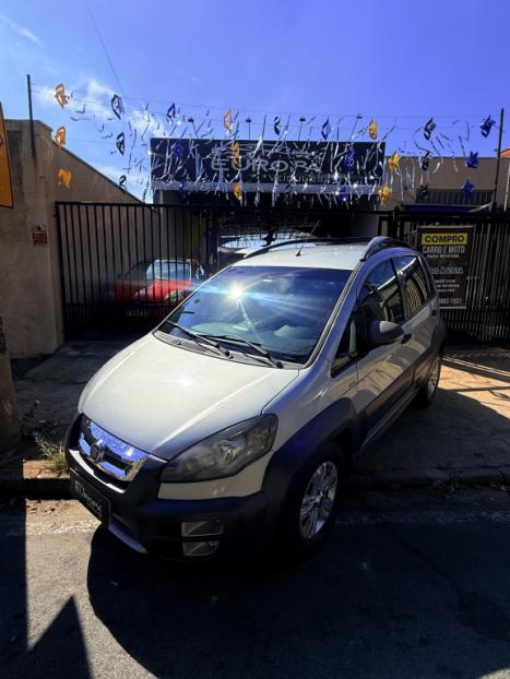 FIAT Idea 1.8 4P ADVENTURE FLEX, Foto 1