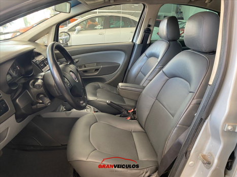 FIAT Linea 1.9 16V 4P FLEX, Foto 8