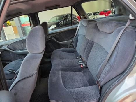 FIAT Marea Weekend 2.0 20V 4P ELX, Foto 14