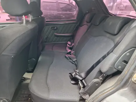 FIAT Palio 1.5 4P EL, Foto 4