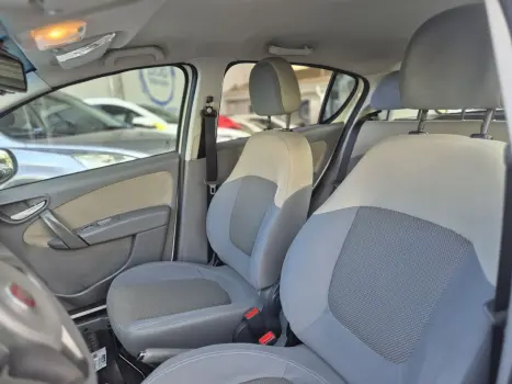 FIAT Palio 1.6 16V 4P FLEX ESSENCE DUALOGIC AUTOMATIZADO, Foto 7