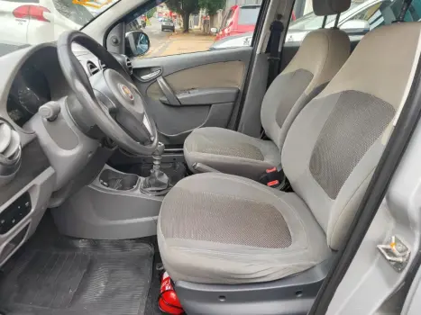 FIAT Palio 1.6 16V 4P FLEX ESSENCE, Foto 9