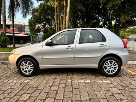 FIAT Palio 1.8 4P HLX, Foto 2
