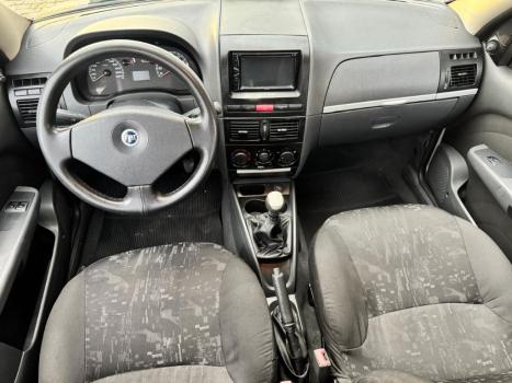 FIAT Palio 1.8 4P HLX, Foto 9