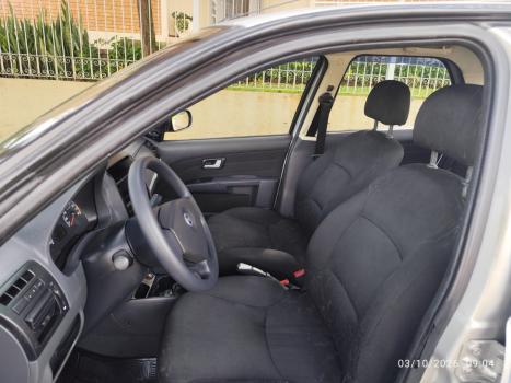 FIAT Palio 1.8 4P HLX, Foto 9