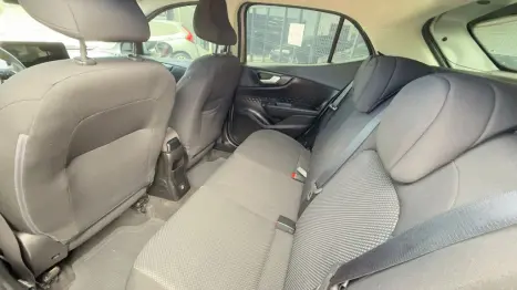 FIAT Pulse 1.0 12V 4P FLEX 200 DRIVE TURBO AUTOM�TICO CVT, Foto 10