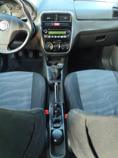 FIAT Punto 1.4 4P FLEX ATTRACTIVE ITALIA, Foto 14