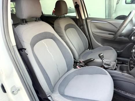 FIAT Punto 1.4 4P FLEX ATTRACTIVE ITALIA, Foto 6