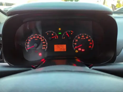 FIAT Punto 1.4 FLEX 4P, Foto 9 FIAT Punto 1.4 FLEX 4P, Foto 9