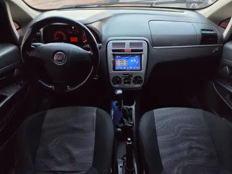 FIAT Punto 1.4 FLEX 4P, Foto 11 FIAT Punto 1.4 FLEX 4P, Foto 11