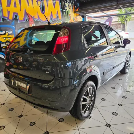 FIAT Punto 1.4 FLEX 4P, Foto 5