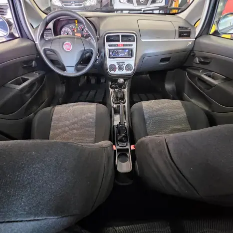 FIAT Punto 1.4 FLEX 4P, Foto 12