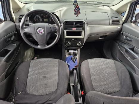 FIAT Punto 1.4 FLEX 4P, Foto 3