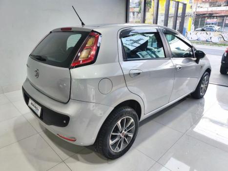 FIAT Punto 1.4 FLEX 4P, Foto 4