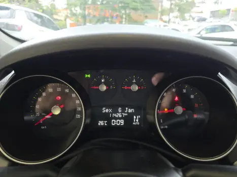 FIAT Punto 1.6 16V 4P FLEX ESSENCE DUALOGIC AUTOMATIZADO, Foto 12