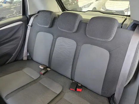 FIAT Punto 1.6 16V 4P FLEX ESSENCE DUALOGIC AUTOMATIZADO, Foto 16