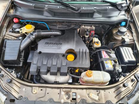FIAT Strada 1.8 16V FLEX ADVENTURE CABINE ESTENDIDA, Foto 9