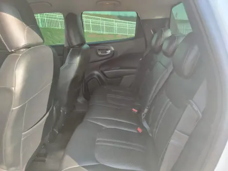 FIAT Toro 1.8 16V 4P FLEX FREEDOM AUTOM�TICO, Foto 9