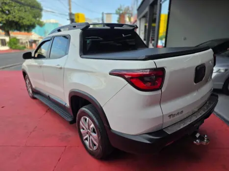 FIAT Toro 1.8 16V 4P FLEX FREEDOM AUTOM�TICO, Foto 4