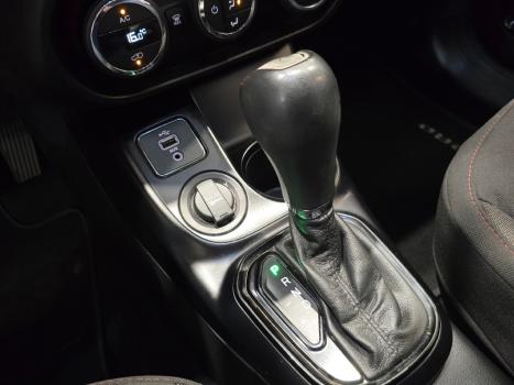 FIAT Toro 1.8 16V 4P FLEX FREEDOM AUTOM�TICO, Foto 9