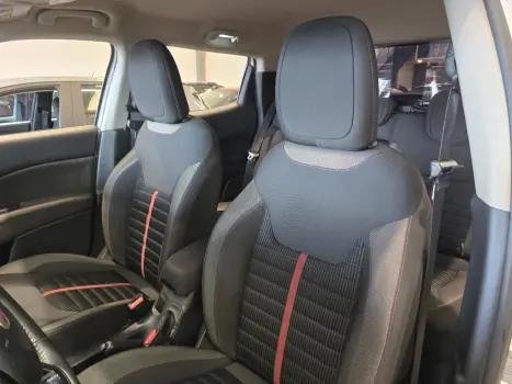 FIAT Toro 1.8 16V 4P FLEX FREEDOM AUTOM�TICO, Foto 15