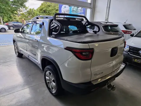 FIAT Toro 1.8 16V 4P FLEX FREEDOM AUTOM�TICO, Foto 2