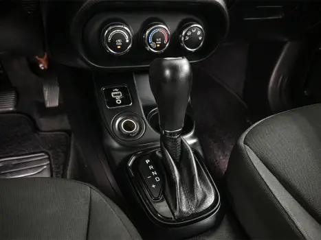 FIAT Toro 1.8 16V 4P FLEX FREEDOM AUTOM�TICO, Foto 14