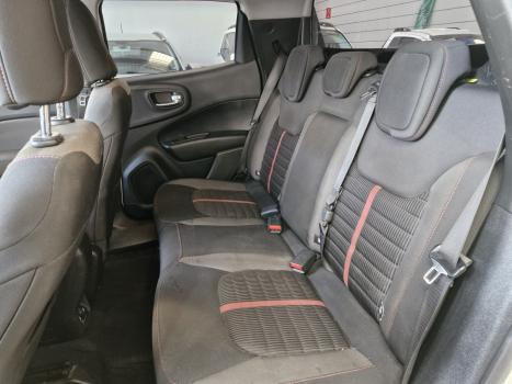 FIAT Toro 1.8 16V 4P FLEX FREEDOM AUTOM�TICO, Foto 4