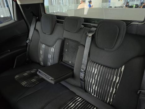 FIAT Toro 1.8 16V 4P FLEX FREEDOM AUTOM�TICO, Foto 16