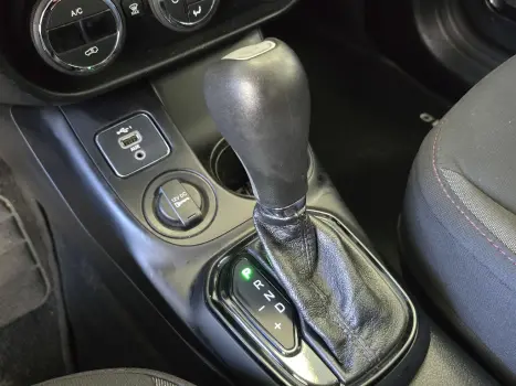 FIAT Toro 1.8 16V 4P FLEX FREEDOM AUTOM�TICO, Foto 9