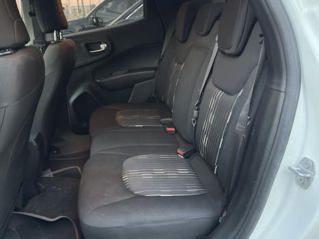 FIAT Toro 1.8 16V 4P ENDURANCE AUTOM�TICO, Foto 3