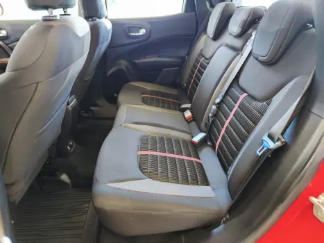 FIAT Toro 1.8 16V 4P FLEX FREEDOM AUTOM�TICO, Foto 15
