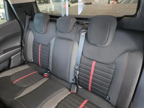FIAT Toro 1.8 16V 4P FLEX FREEDOM AUTOMÁTICO, Foto 16