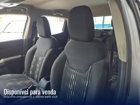 FIAT Toro 1.8 16V 4P FLEX FREEDOM AUTOMÁTICO, Foto 14