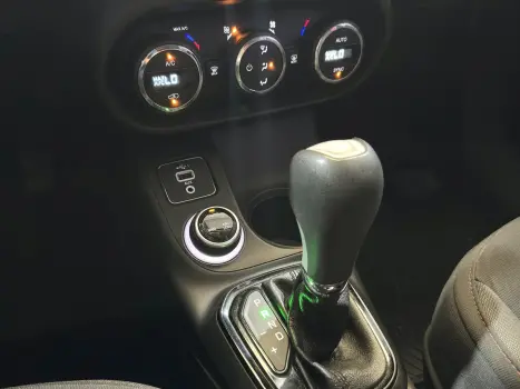 FIAT Toro 2.0 16V 4P 4WD FREEDOM TURBO DIESEL  AUTOMTICO, Foto 25