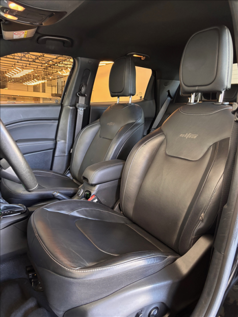 FIAT Toro 2.0 16V 4P 4WD ULTRA TURBO DIESEL AUTOM�TICO, Foto 9