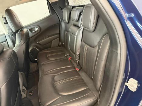 FIAT Toro 2.0 16V 4P VOLCANO 4WD TURBO DIESEL AUTOM�TICO, Foto 8