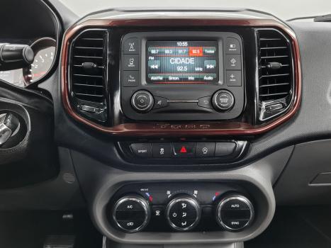 FIAT Toro 2.4 16V 4P FREEDOM MULTIAIR FLEX AUTOM�TICO, Foto 16