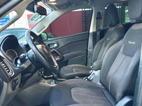 FIAT Toro 2.4 16V 4P MULTIAIR FLEX VOLCANO AUTOM�TICO, Foto 10